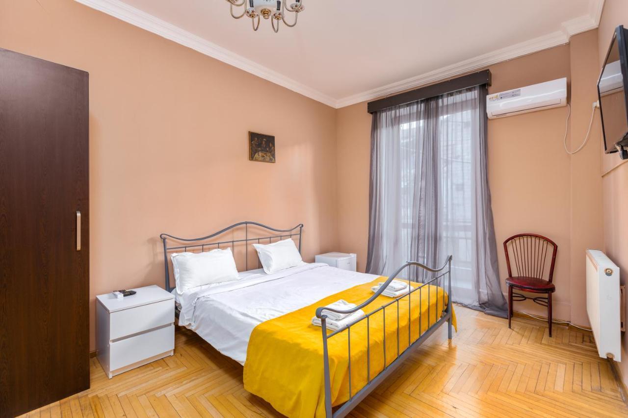 Sunny Hotel Тбилиси Экстерьер фото