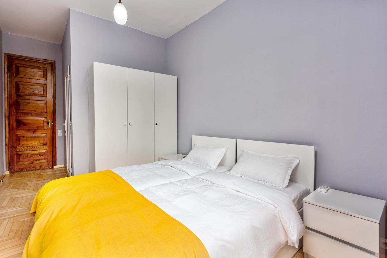 Sunny Hotel Тбилиси Экстерьер фото