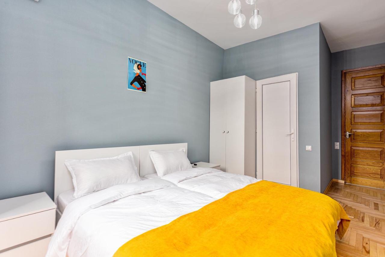Sunny Hotel Тбилиси Экстерьер фото